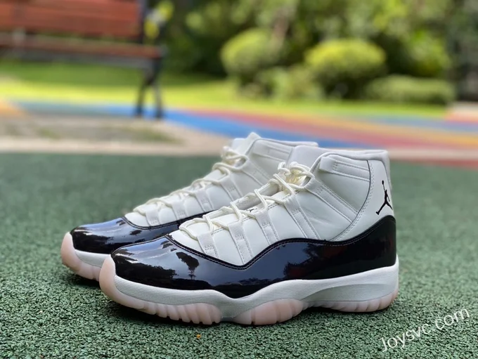 Air Jordan 11 Neapolitan AR0715-101