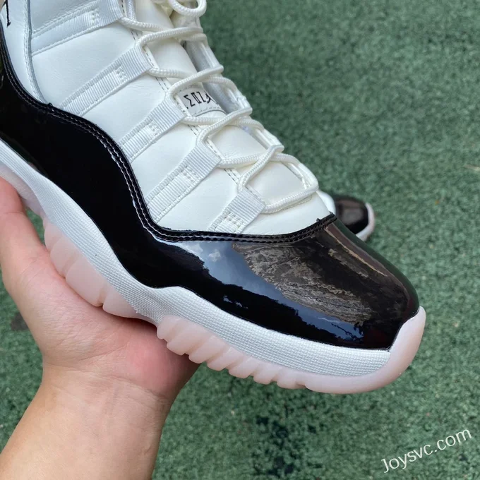 Air Jordan 11 Neapolitan AR0715-101