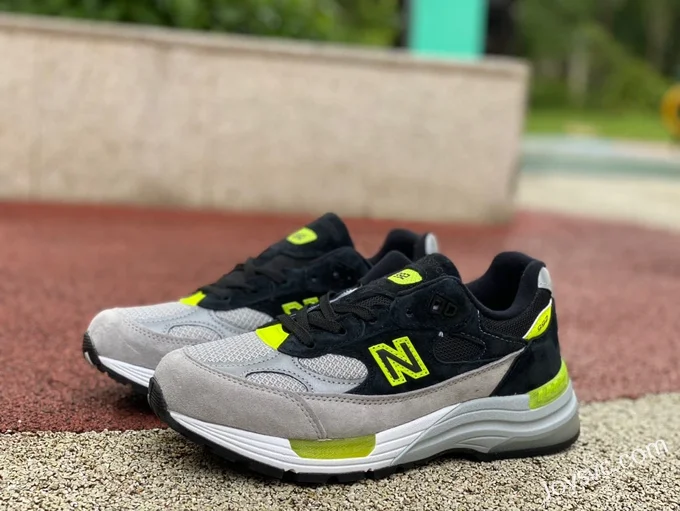 New Balance 992 Grey Black Green Retro Running Shoes M992TQ