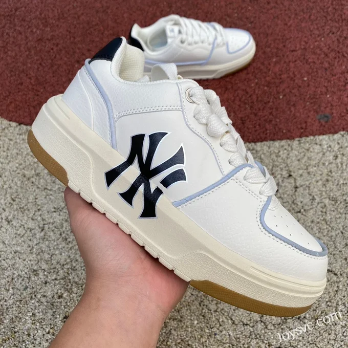 MLB White Beige NY Yankees Dad Shoes 3ASXCA12N-50WHS