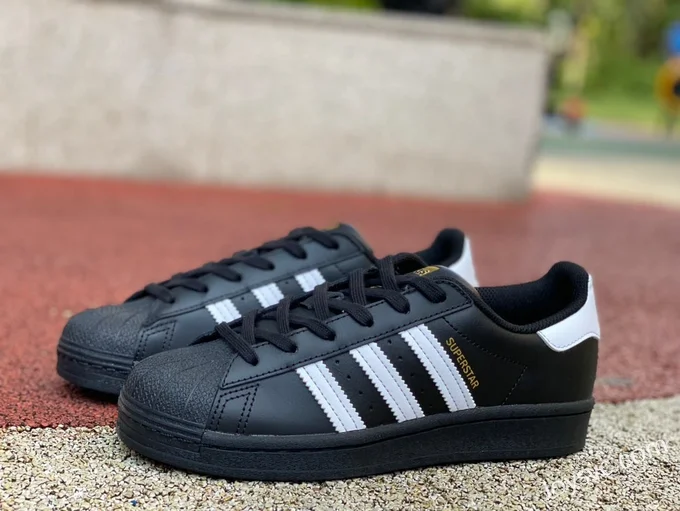 Adidas Superstar Gold Label Black Retro Sneakers EG4959