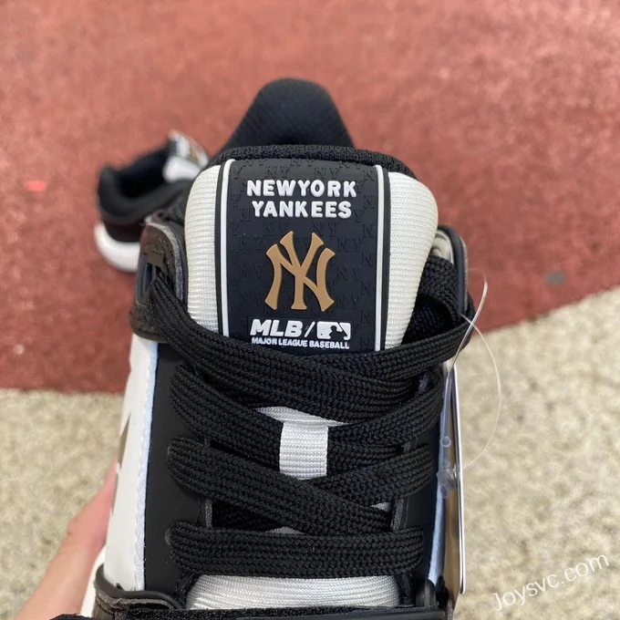 MLB Denim Black Gold NY Print Casual Shoes 3ASXCDN3N GP005