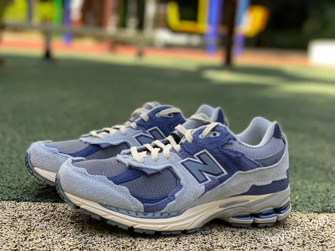 NB 2002R Blue White New Balance 2002R Retro Running Shoes M2002RDI