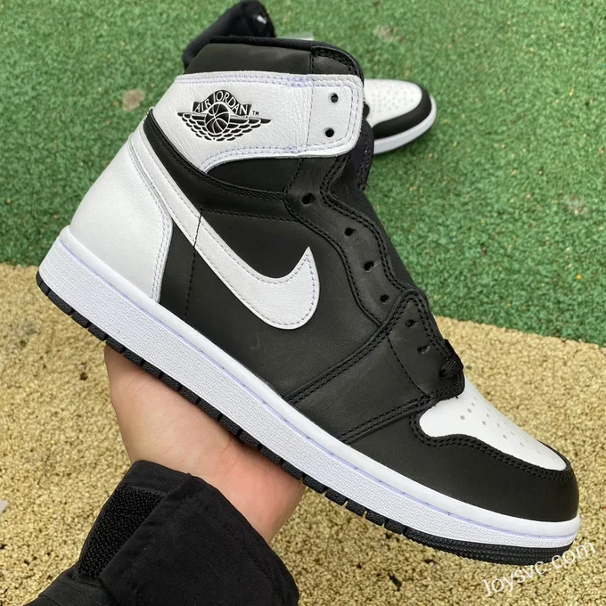 Air Jordan 1 High DZ5485-010 Reverse Panda Pure Version