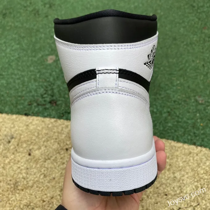 Air Jordan 1 High DZ5485-010 Reverse Panda Pure Version