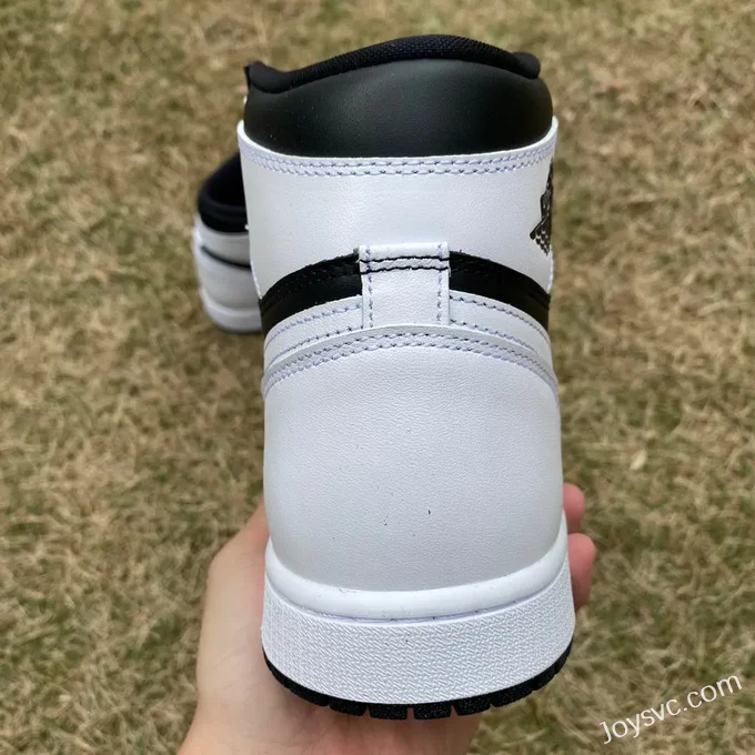 Air Jordan 1 High DZ5485-010 Reverse Panda Pure Version