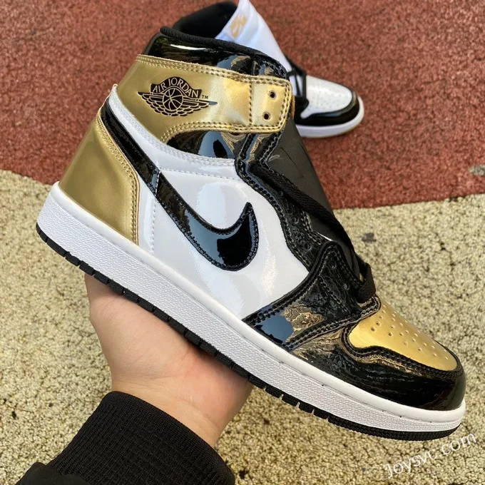 Air Jordan 1 High 861428-001 Black Gold Top 3 Retro