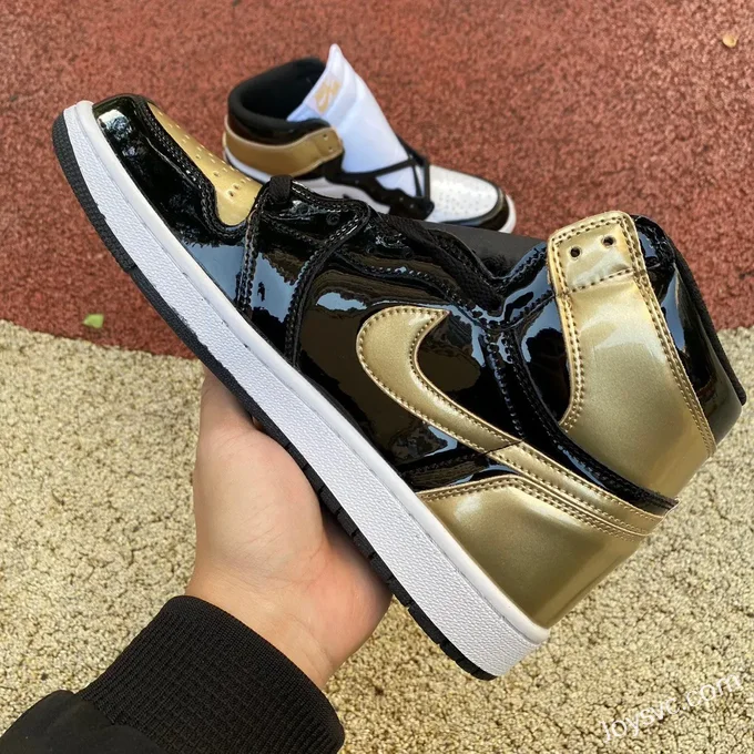 Air Jordan 1 High 861428-001 Black Gold Top 3 Retro