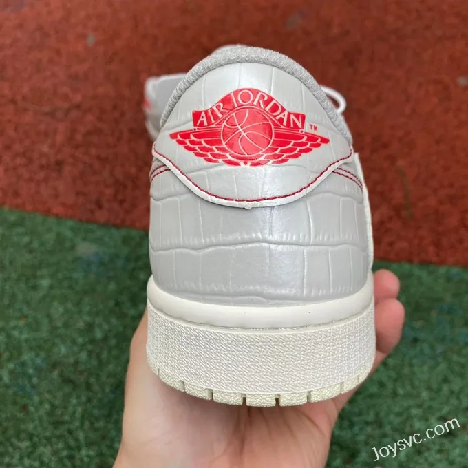 Travis Scott x Air Jordan 1 Low Golf DM7866-601 White Red Cracked Reverse Swoosh