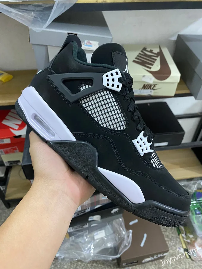 Air Jordan 4 Black White