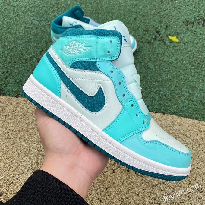 Air Jordan 1 Mid SE Ice Blue DZ3745-300