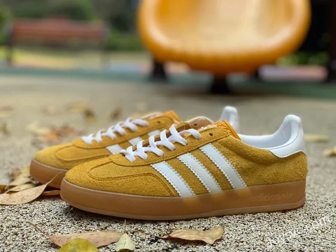 Adidas Originals Gazelle White Yellow Retro Sneakers HQ8716