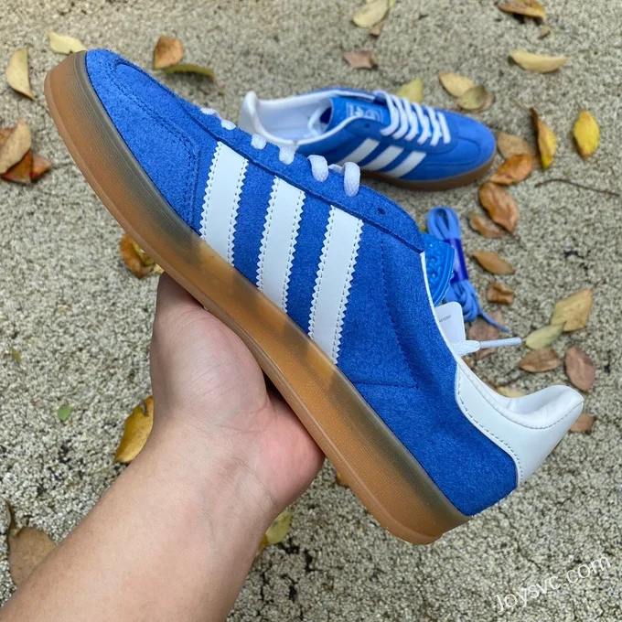 Adidas Originals Gazelle White Blue Retro Sneakers HQ8717