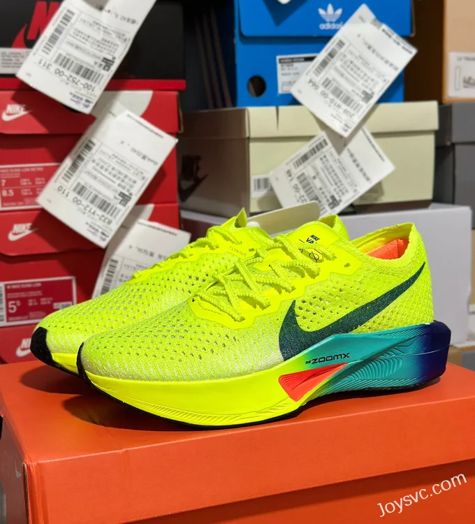 Nike ZoomX Vaporfly Next%3 Marathon Running Shoes DV4129-700