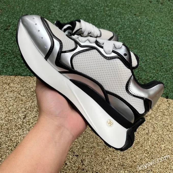 Alexander McQueen Sprint Runner White Silver Dad Shoes