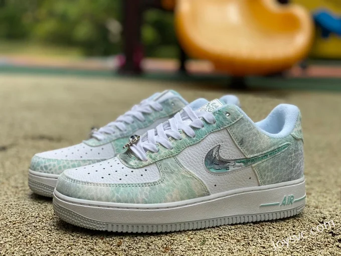 Nike Air Force 1 Low Dragon Year DV0831-101