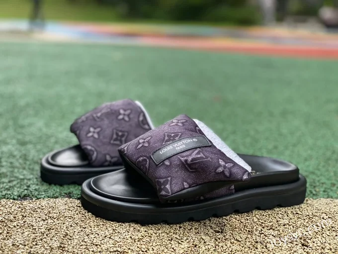 Louis Vuitton Comfort Black Purple Slides