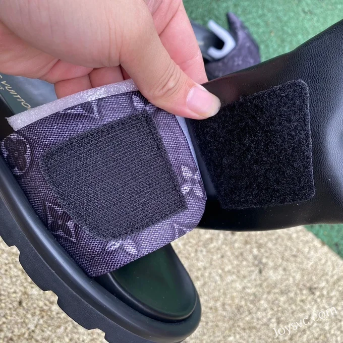 Louis Vuitton Comfort Black Purple Slides