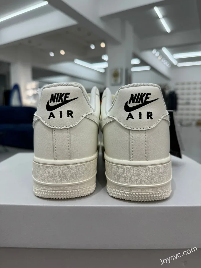 Nike Air Force 1 Low White Small Hook HF1058-133