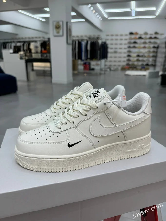 Nike Air Force 1 Low White Small Hook HF1058-133