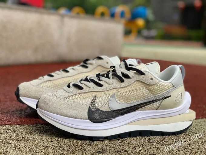 Nike x Sacai Vaporwaffle Beige Mesh CV1363-101