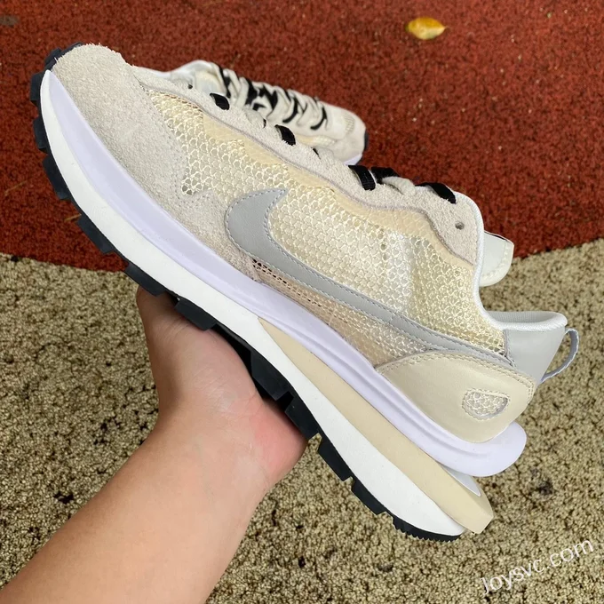 Nike x Sacai Vaporwaffle Beige Mesh CV1363-101