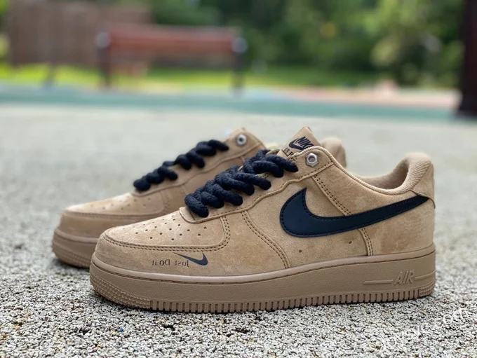 Nike Air Force 1 BY YOU Wheat Black Hook