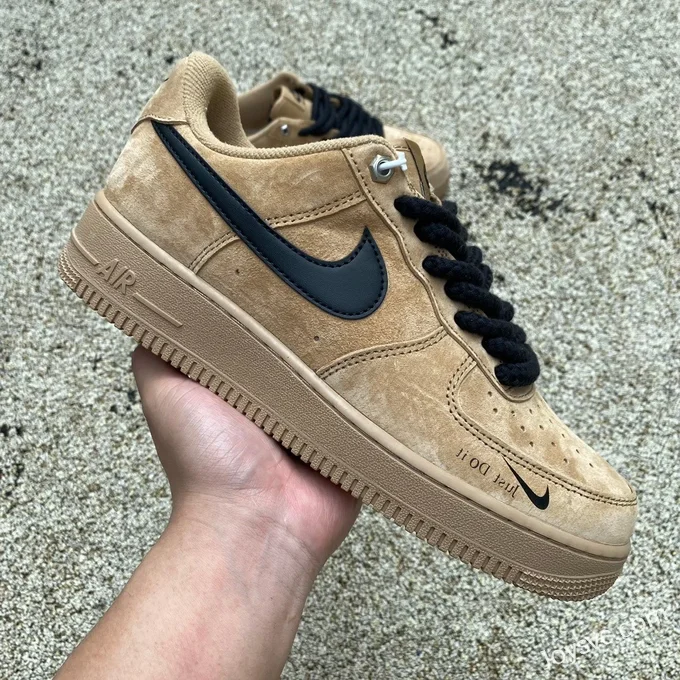 Nike Air Force 1 BY YOU Wheat Black Hook