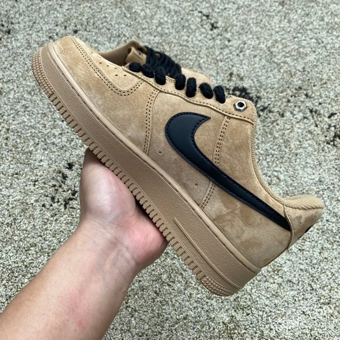 Nike Air Force 1 BY YOU Wheat Black Hook