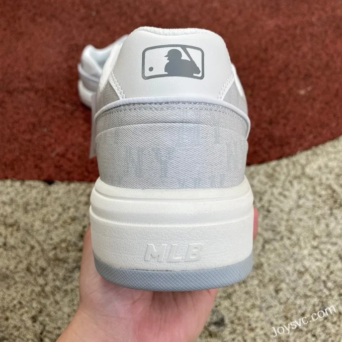 MLB White Grey NY Yankees Dad Shoes