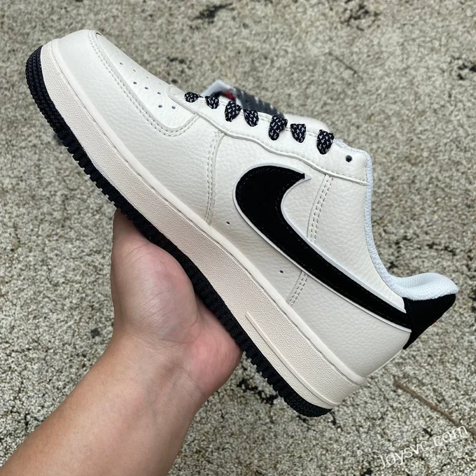 Supreme x Nike Air Force 1 BY YOU Beige Black