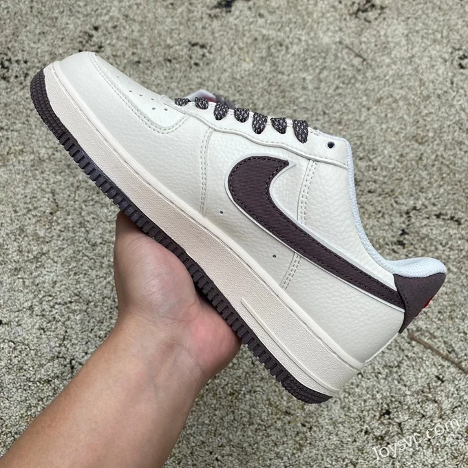 Supreme x Nike Air Force 1 BY YOU Beige Brown