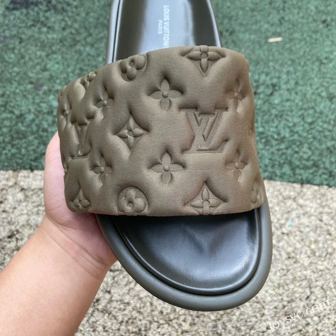 Louis Vuitton Pool Pillow Comfort Green Slides