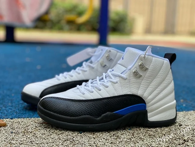 Air Jordan 12 