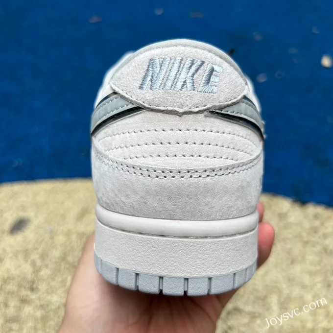 Nike Dunk x The North Face Grey Low-Top Sneakers DQ1098-338