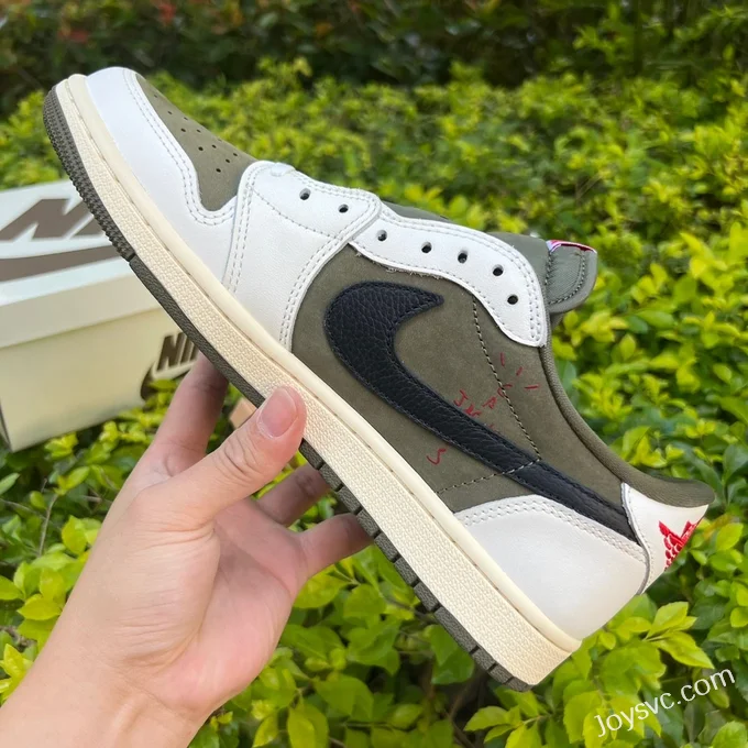 Travis Scott x Air Jordan 1 Low Golf DM7866-200 Black White Green T1 Version