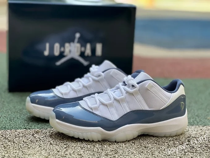 Air Jordan 11 Low 