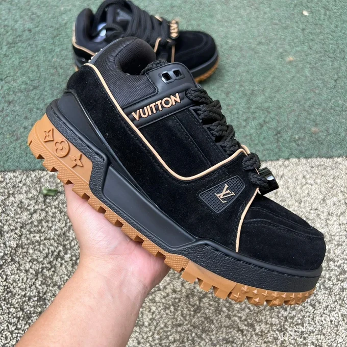 Louis Vuitton Trainer Maxi Black Gum