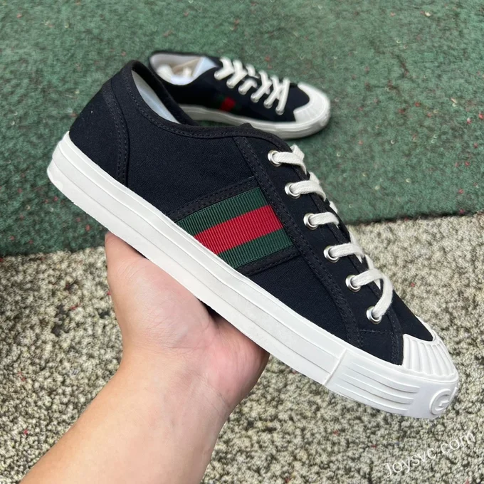 GUCCI Cotton Round-Toe Lace-Up Low-Top Sneakers in Black & Red