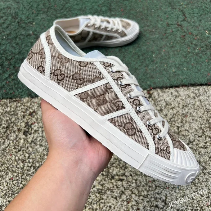 GUCCI Cotton Round-Toe Lace-Up Low-Top Sneakers in Brown