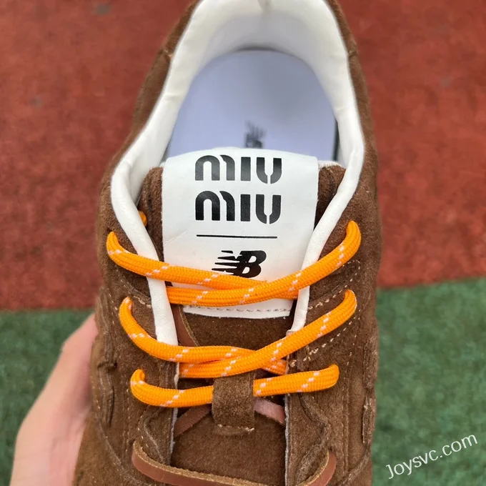 NB 530MIU Brown New Balance x MIU MIU 530 Retro Running Shoes