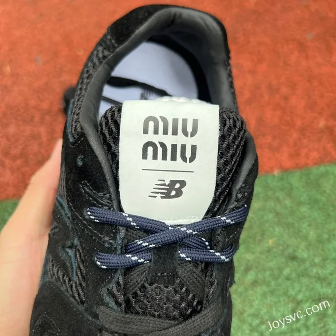 NB 530MIU Black New Balance x MIU MIU 530 Retro Running Shoes