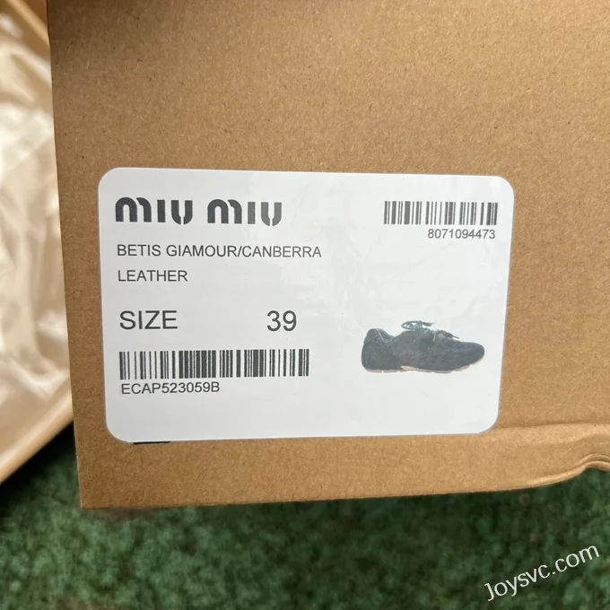 NB 530MIU Black New Balance x MIU MIU 530 Retro Running Shoes