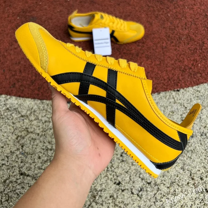 Onitsuka Tiger Mexico 66 Low-Top Sneakers in Yellow & Black