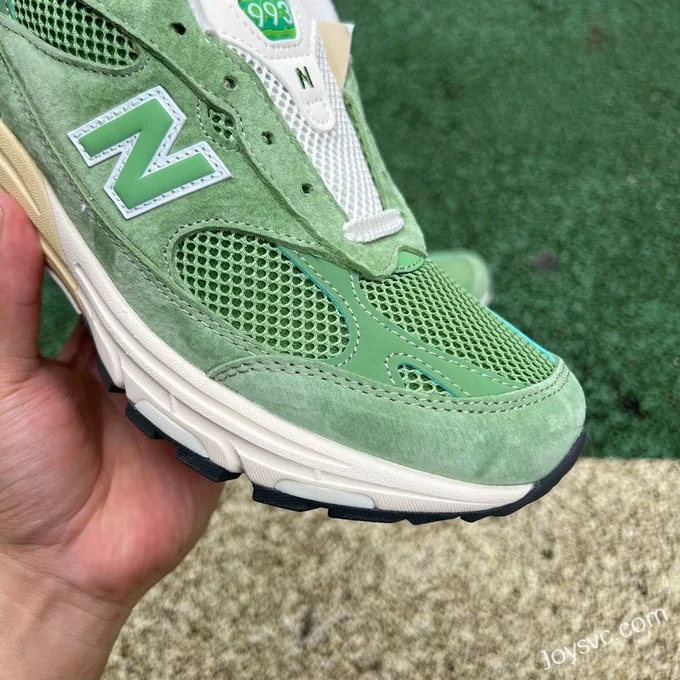 New Balance 993 Green Retro Running Shoes U993GW