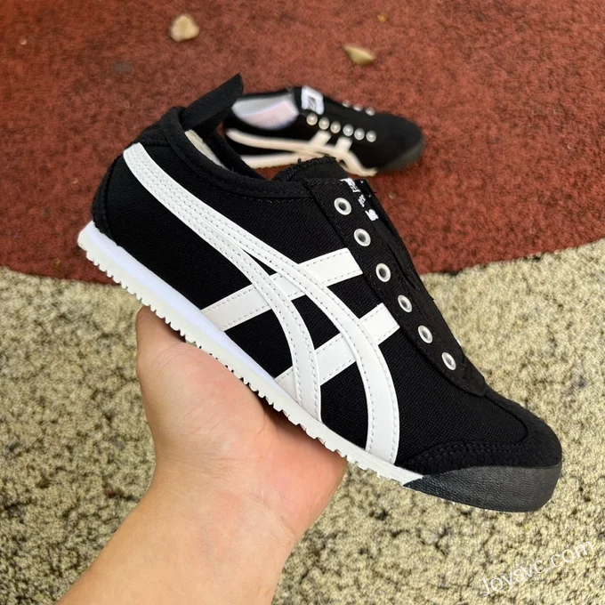 Onitsuka Tiger Mexico 66 Low-Top Sneakers in Black & White