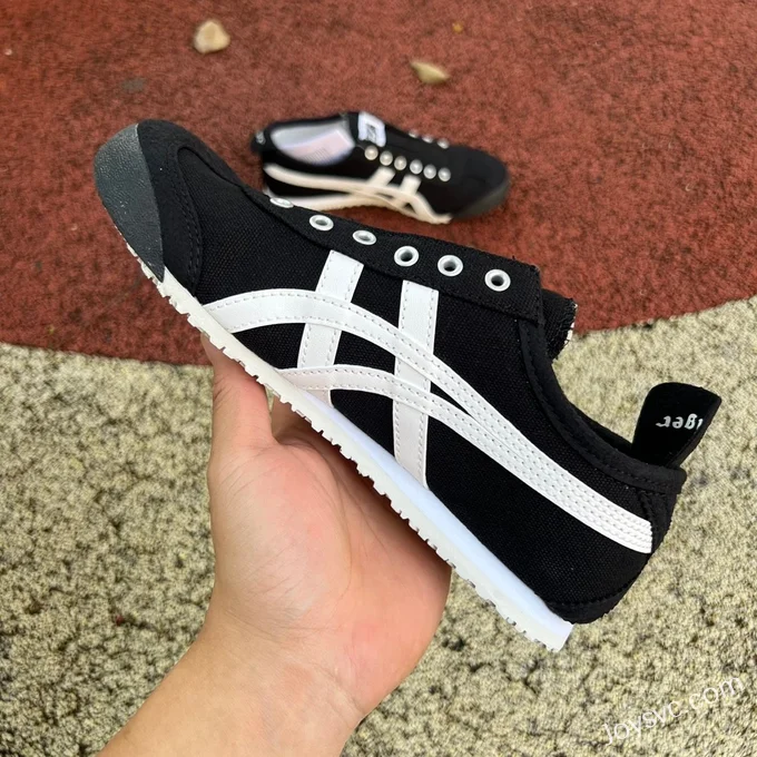 Onitsuka Tiger Mexico 66 Low-Top Sneakers in Black & White