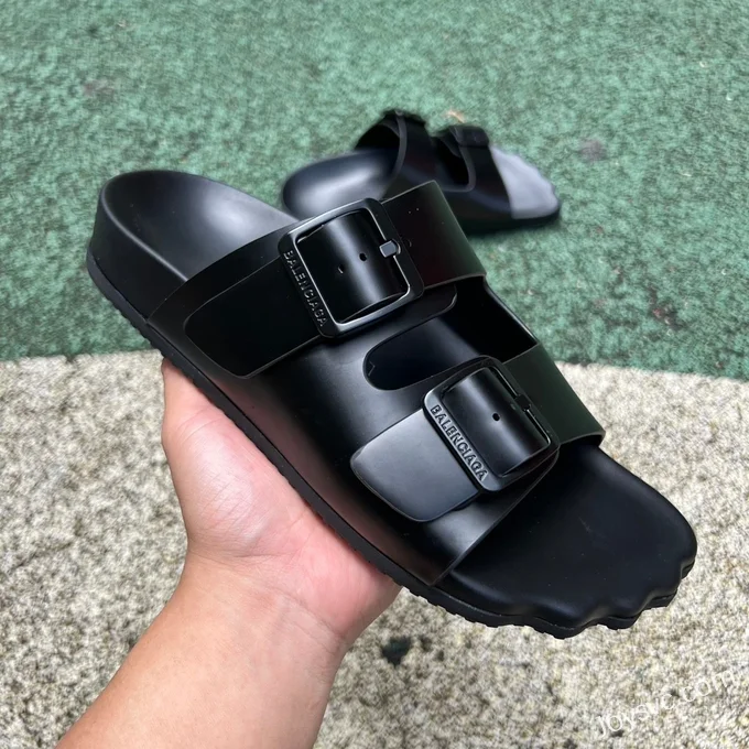 Balenciaga Black Shiny Slides Vintage Dad Shoes