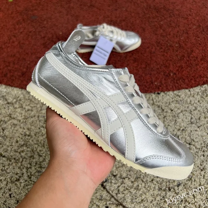 Onitsuka Tiger Mexico 66 Low-Top Sneakers in Liquid Silver