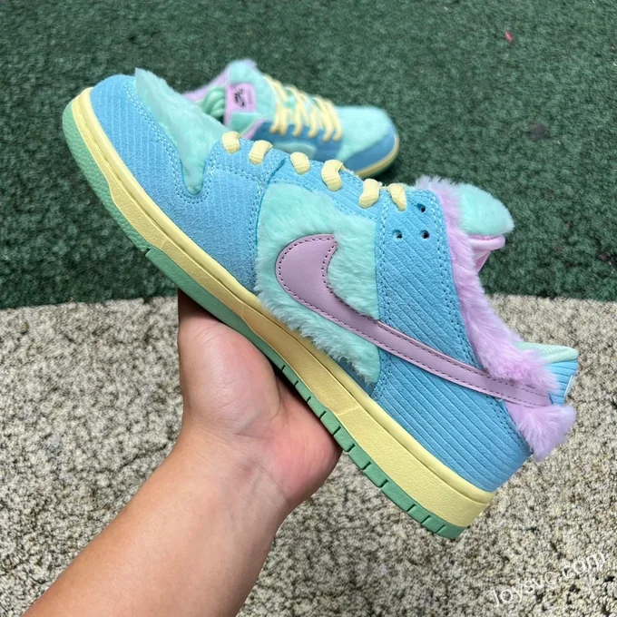 Verdy x Nike SB Dunk Low Visty FN6040-400